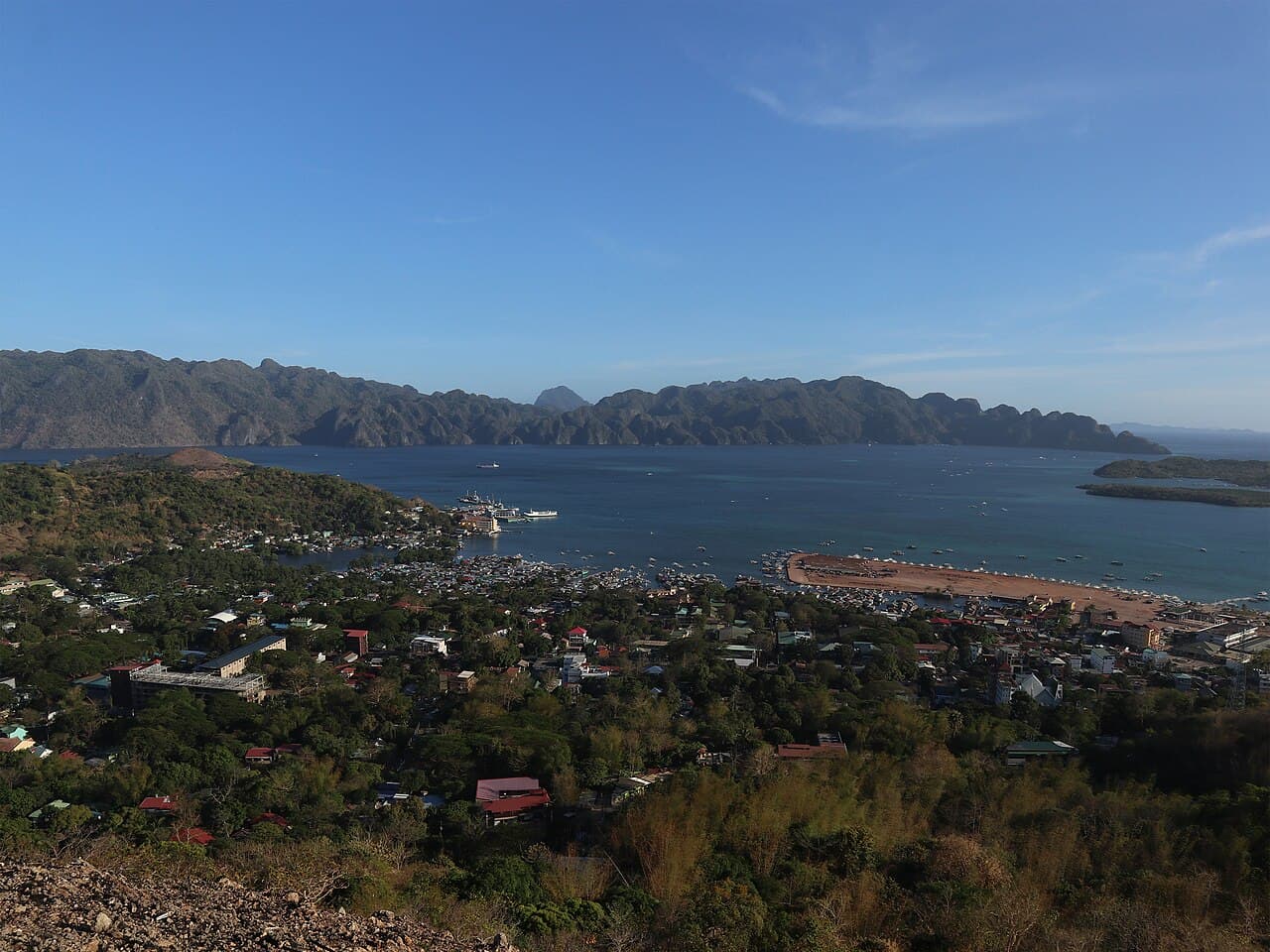 Coron limestone cliffs